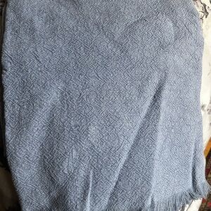Lt blue stone wash throw. 100% cotton